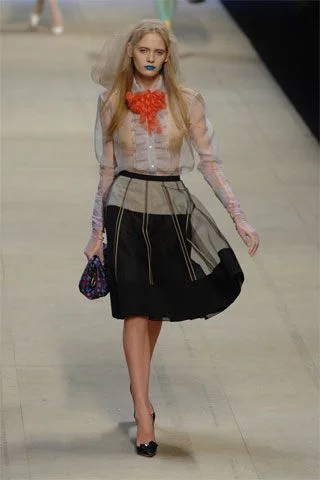 Look 32